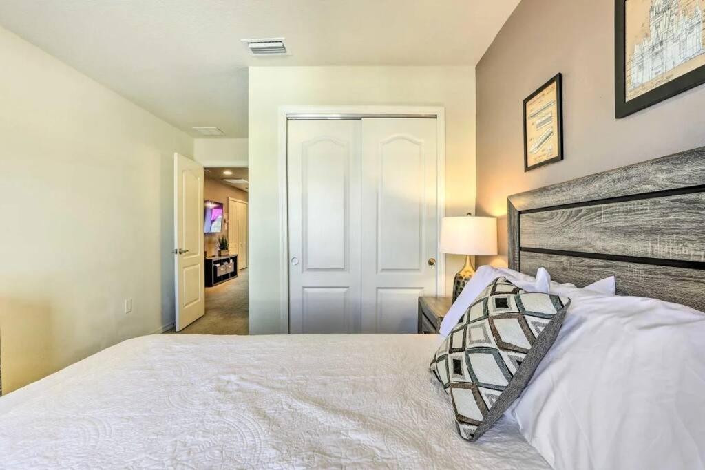 Magical Retreat With Themed Pool Near * Kissimmee
