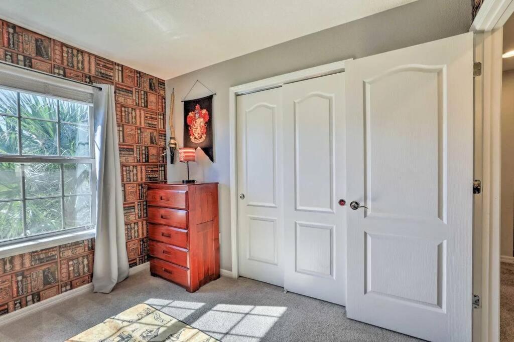 Magical Retreat With Themed Pool Near Holiday home Kissimmee