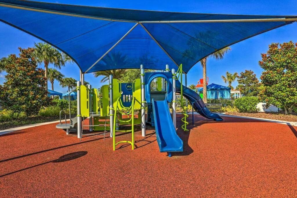 Holiday home Magical Retreat With Themed Pool Near Kissimmee