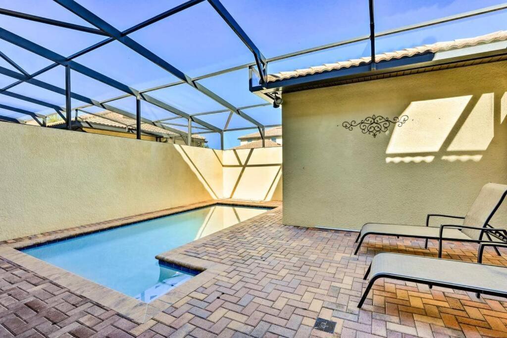 Holiday home Magical Retreat With Themed Pool Near Kissimmee